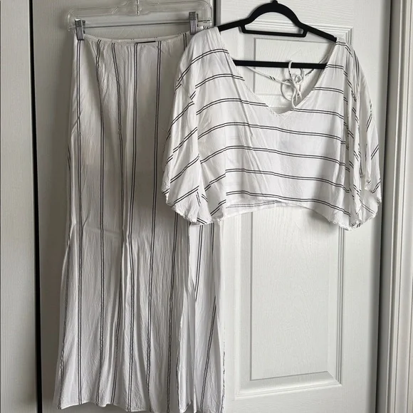 Striped White and Black Two-Piece Set - Picture 3 of 3